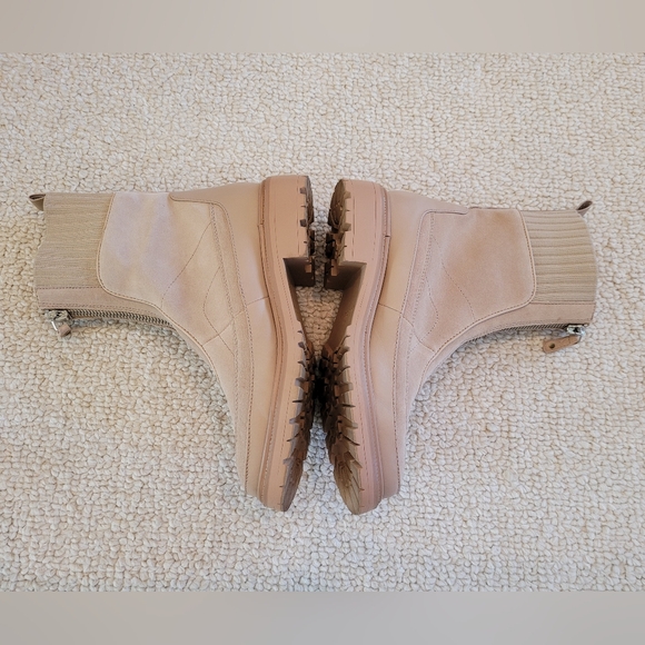 Sam Edelman Leone Leather Lug Chunky Sole Chelsea Boots Size 8.5M Suede. - Picture 5 of 13